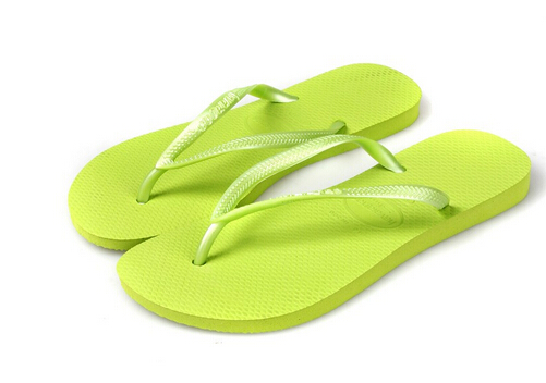 如何选购人字拖？穿人字拖的注意事项